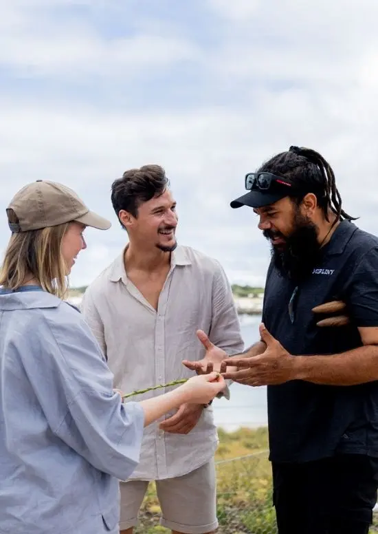 Mirliny Cultural Yarning Experience rope making.