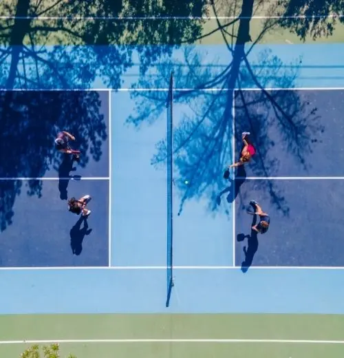 Birds eye view of a pickleball court