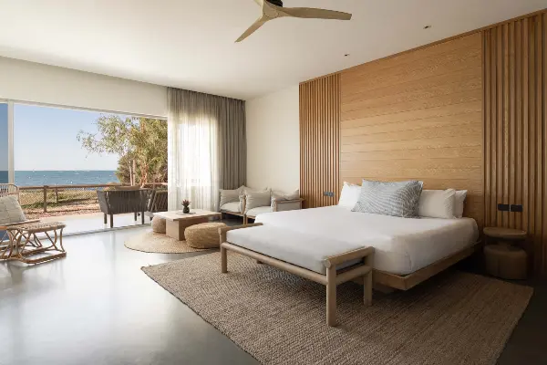 Samphire beachfront room