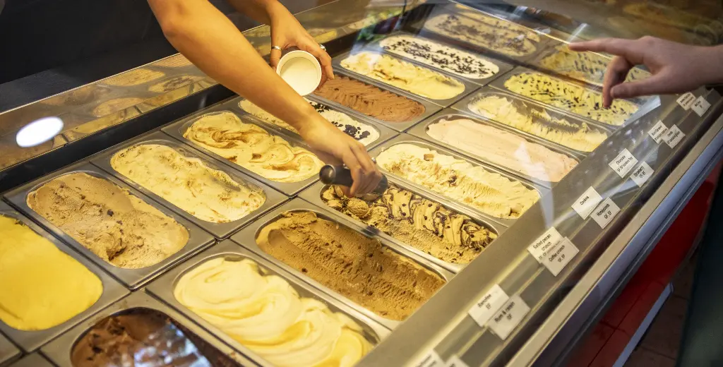 A choice of ice-cream flavours at Simmos Rottnest
