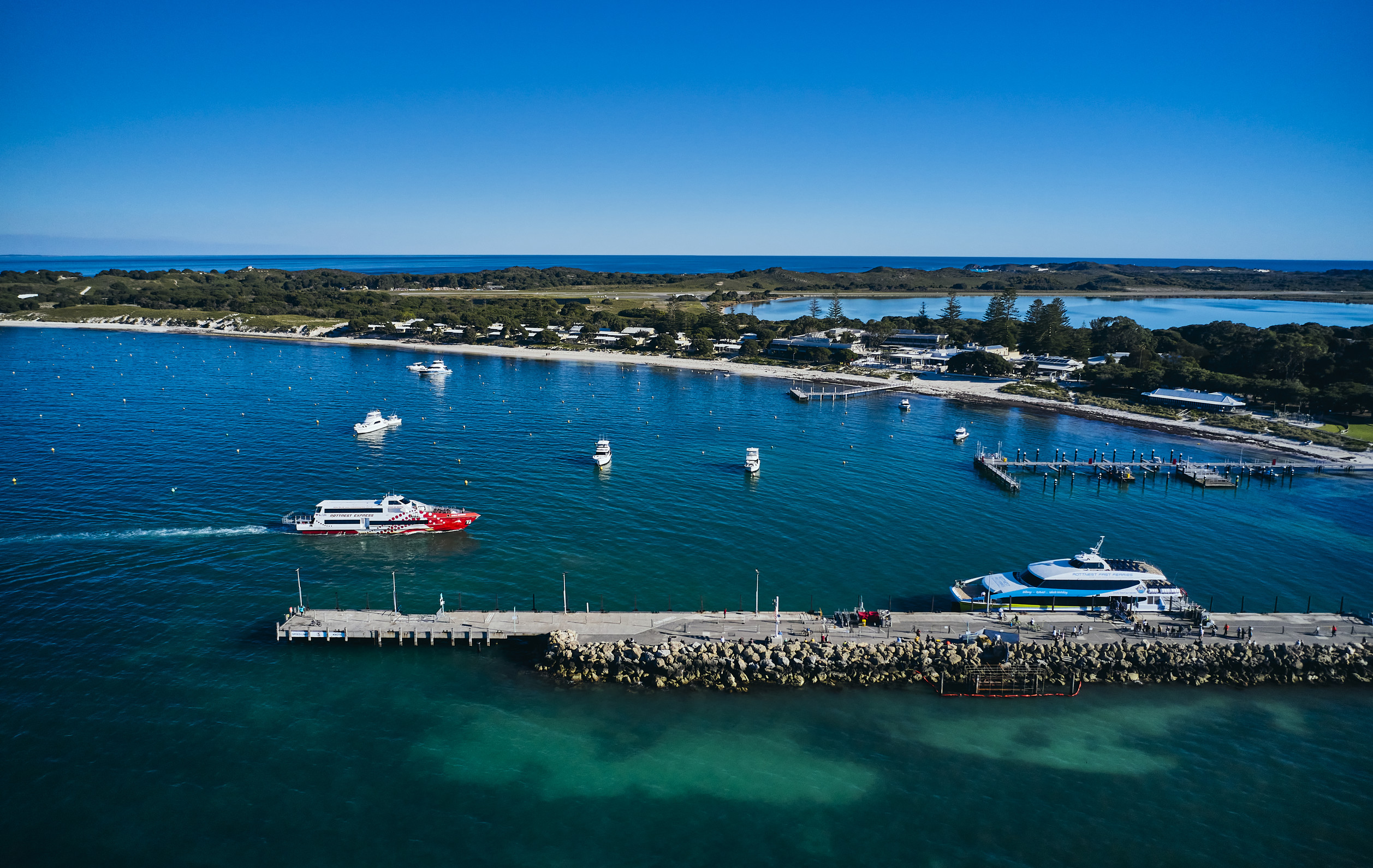 Ferry arriving in Thomson Bay